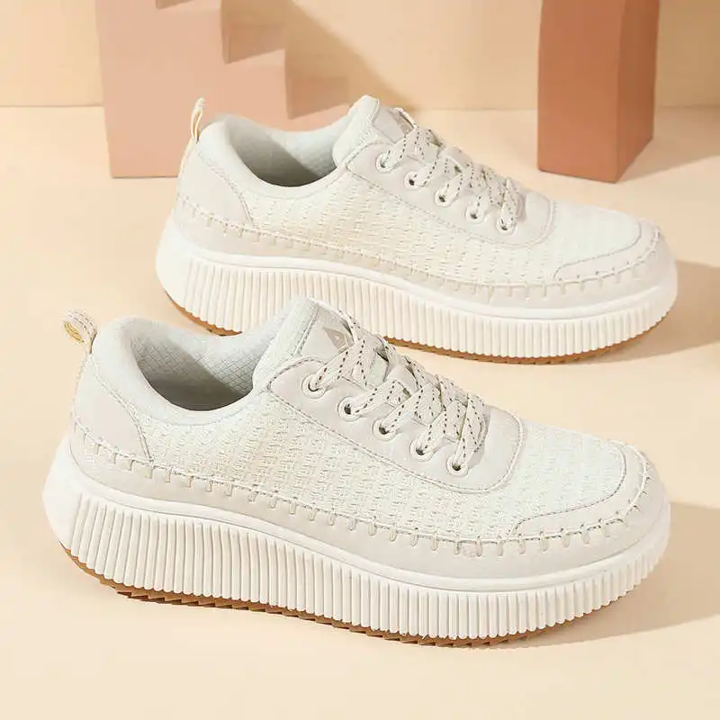 Vintage Fashion Resale - Topanky-Chaussures de dehors Brunes pour Femme,