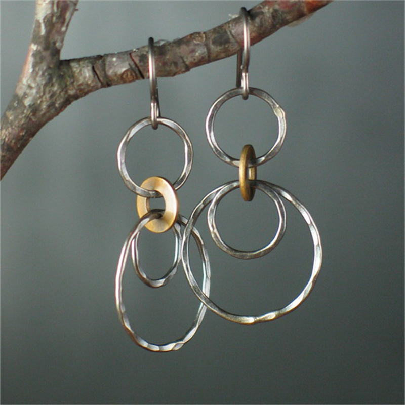 Vintage Fashion Magazine - Boucles d'oreilles Vintage en métal couleur