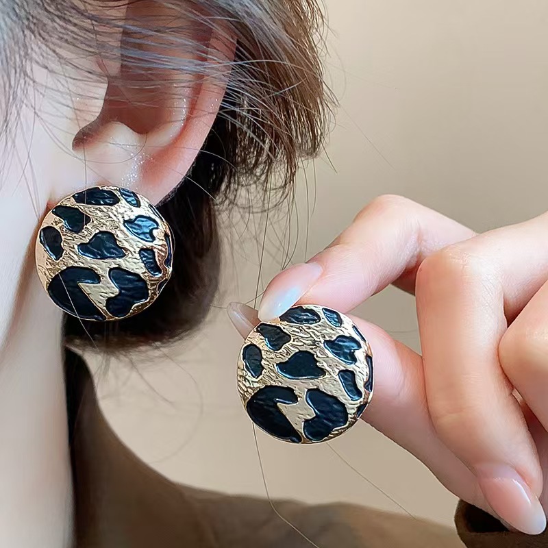 Boucles d'oreilles rondes Styl - Vintage Fashion Illustrations avis et prix