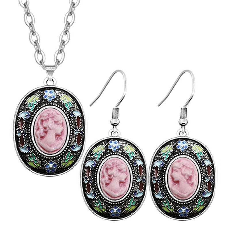 Lady Queen Cameo Ensembles pou - Vintage Fashion Queen avis et prix