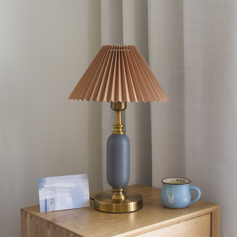 Lampe de chevet plissée au des - Vintage Fashion Eu avis et prix