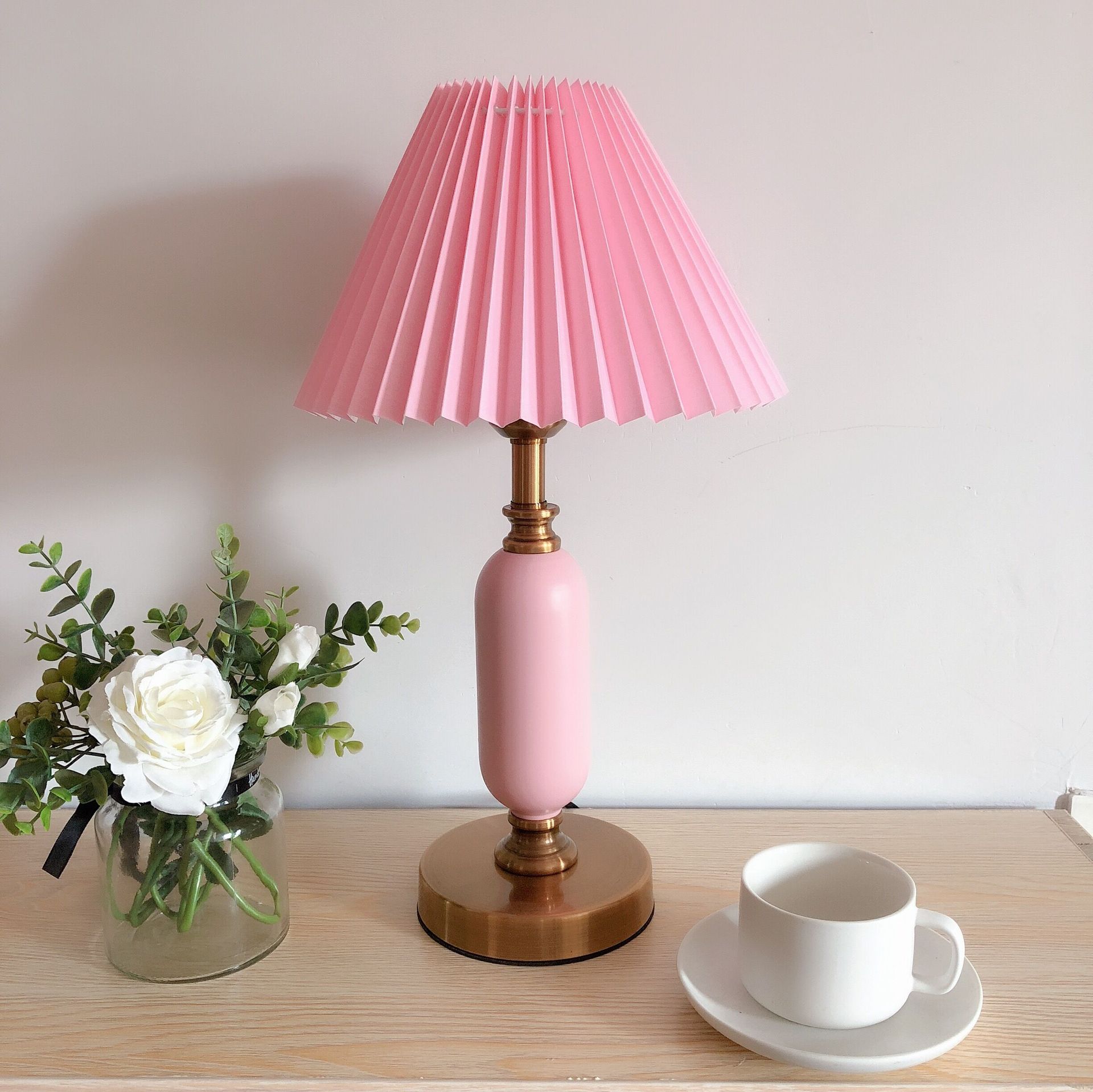 Lampe de chevet plissée au des - Vintage Fashion Eu avis et prix