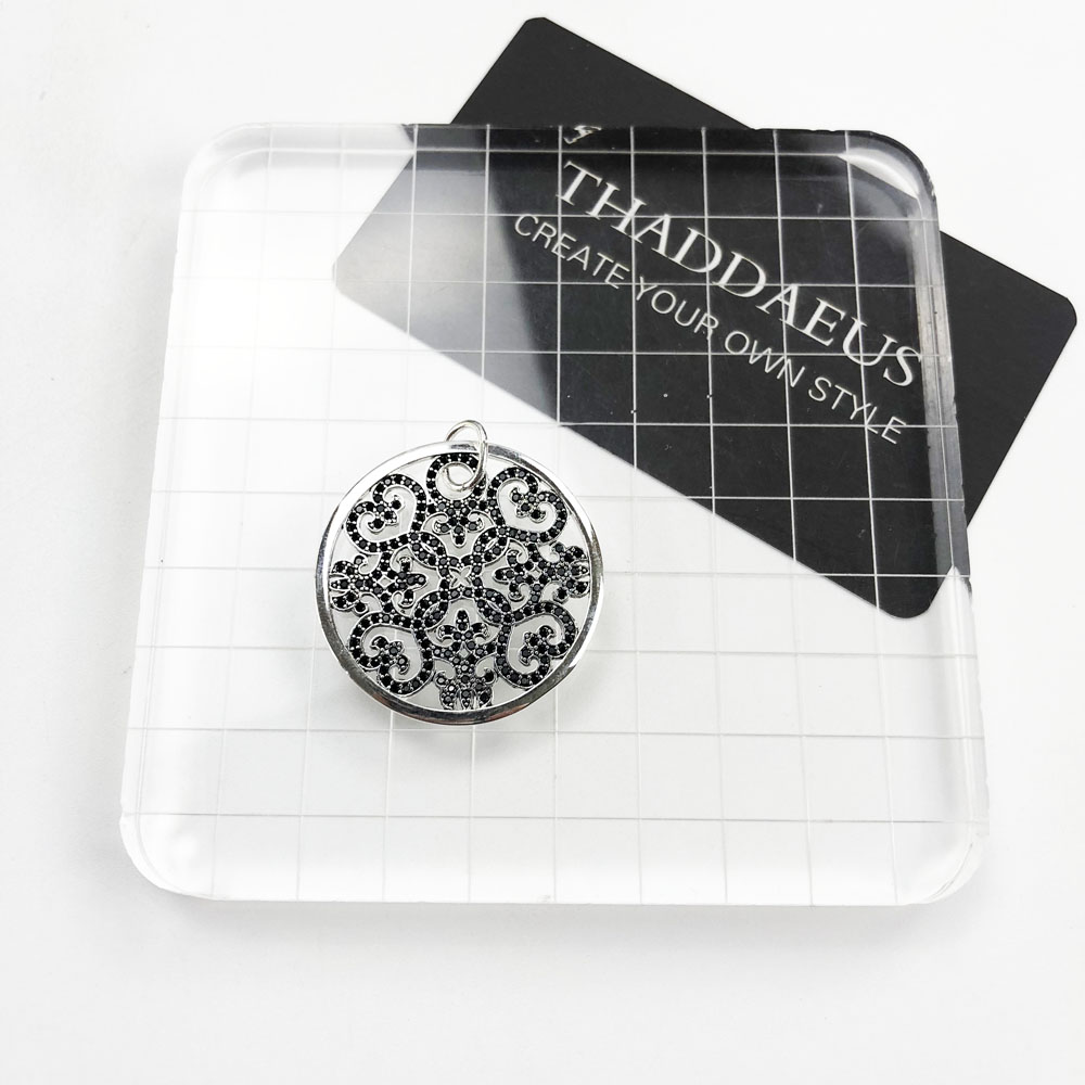 Pendentif disque Arabesque pav - Vintage Fashion Jewelry Brands avis et prix