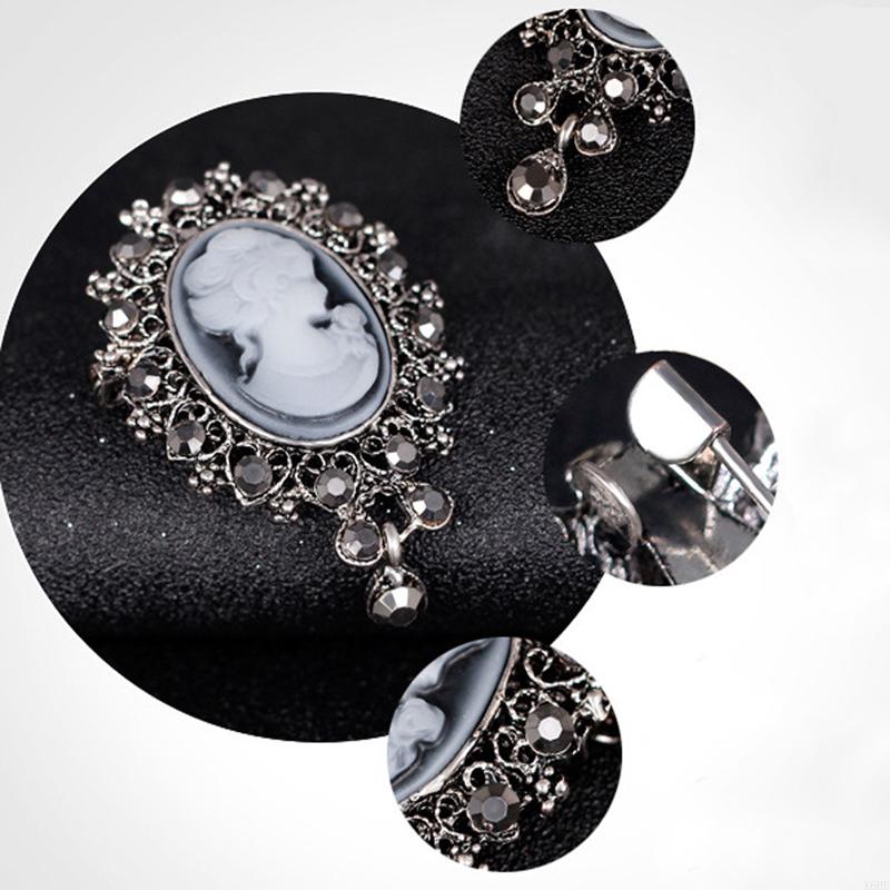 Broche de portrait de tête de  - Vintage Fashion Queen avis et prix